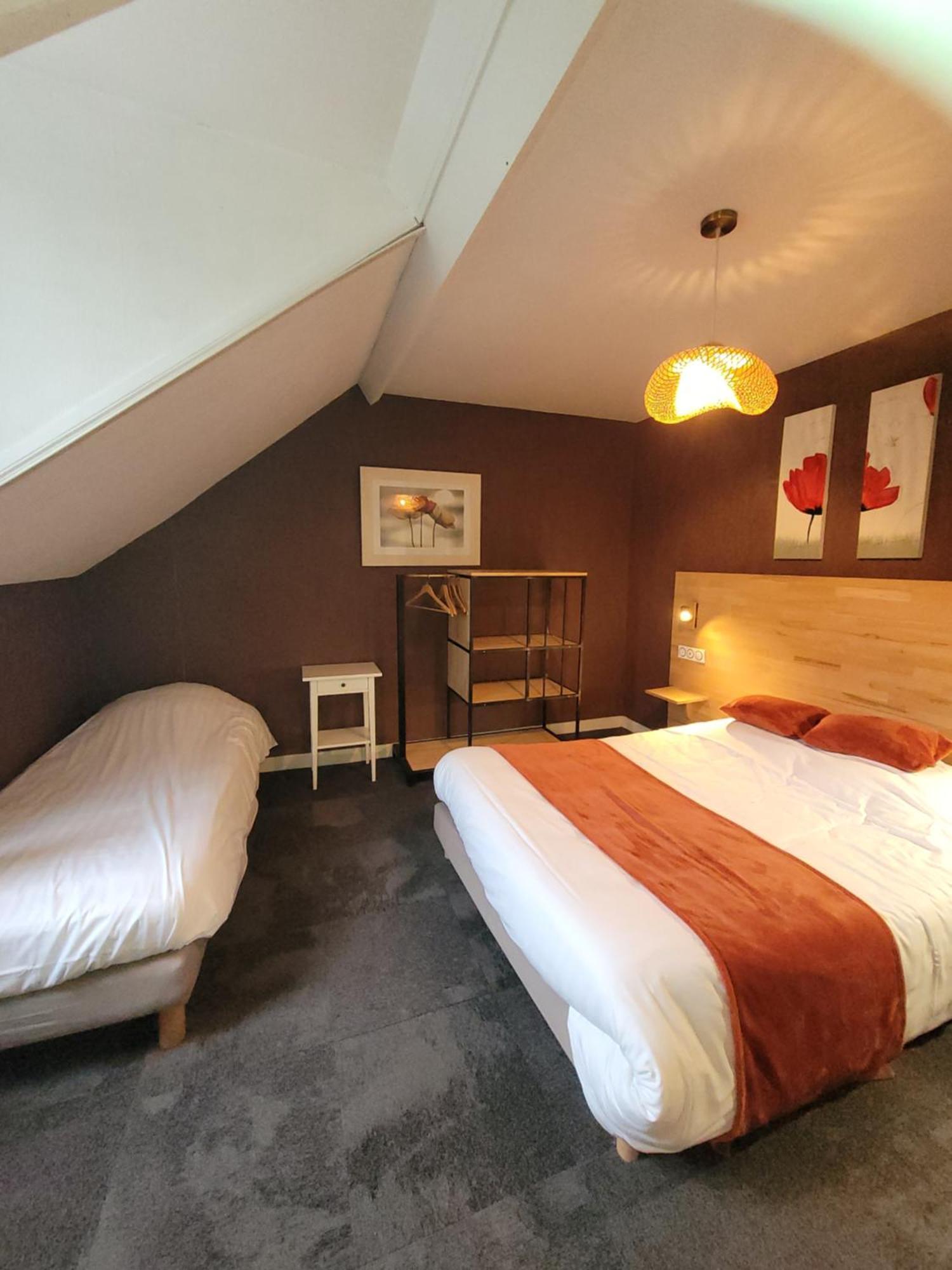 Le Petit Montmartre Otel Dinard Dış mekan fotoğraf