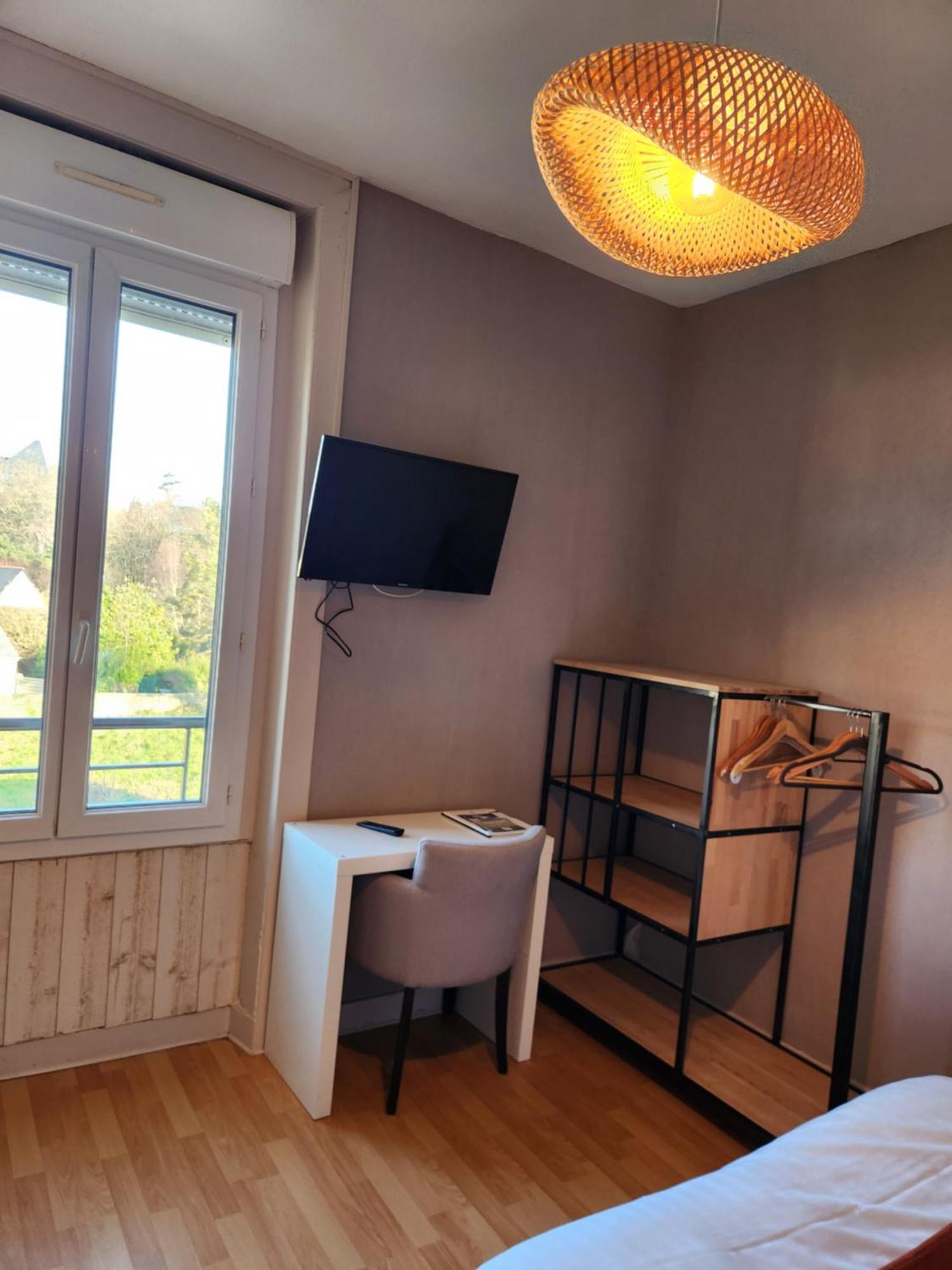 Le Petit Montmartre Otel Dinard Dış mekan fotoğraf