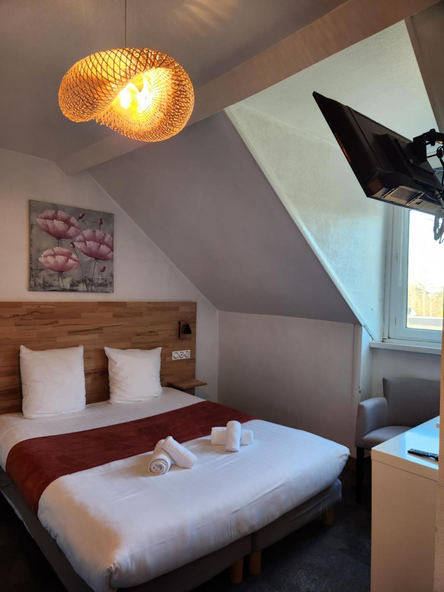 Le Petit Montmartre Otel Dinard Dış mekan fotoğraf